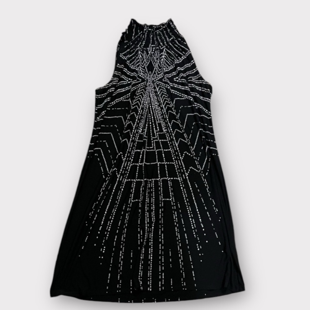 NWOT Mock Neck Graphic Design Dress. 6 for‎ $36